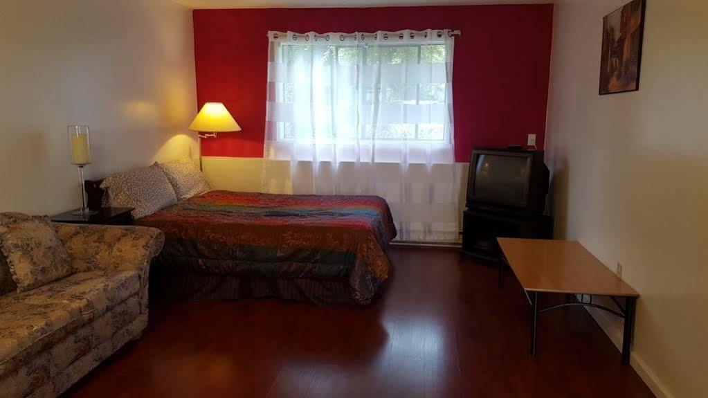 Croft Inn Motel Crofton Экстерьер фото