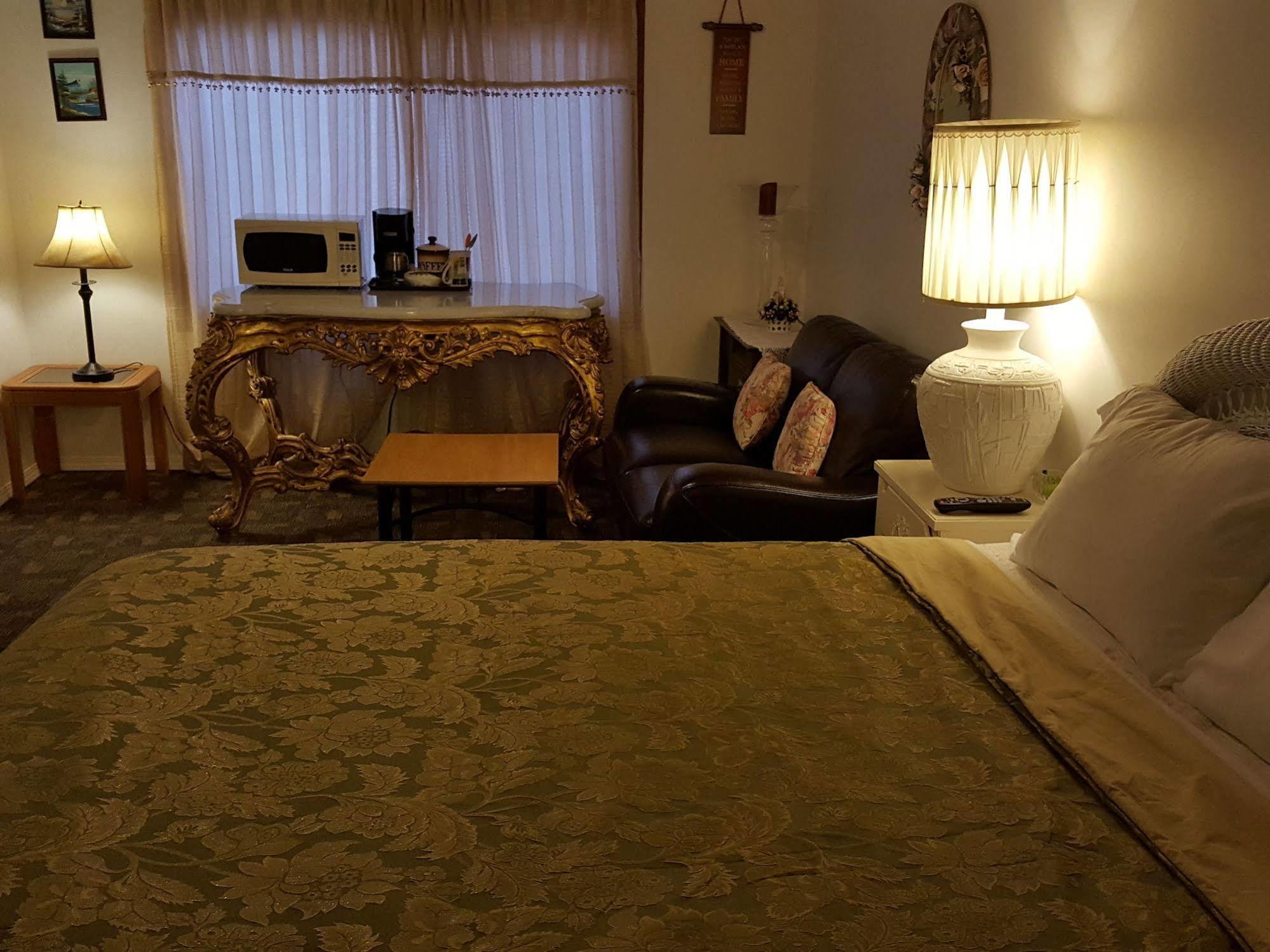 Croft Inn Motel Crofton Экстерьер фото